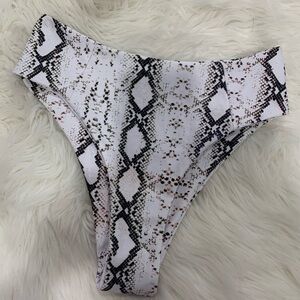 Women’s Snake Print Bikini Bottom Size S‎